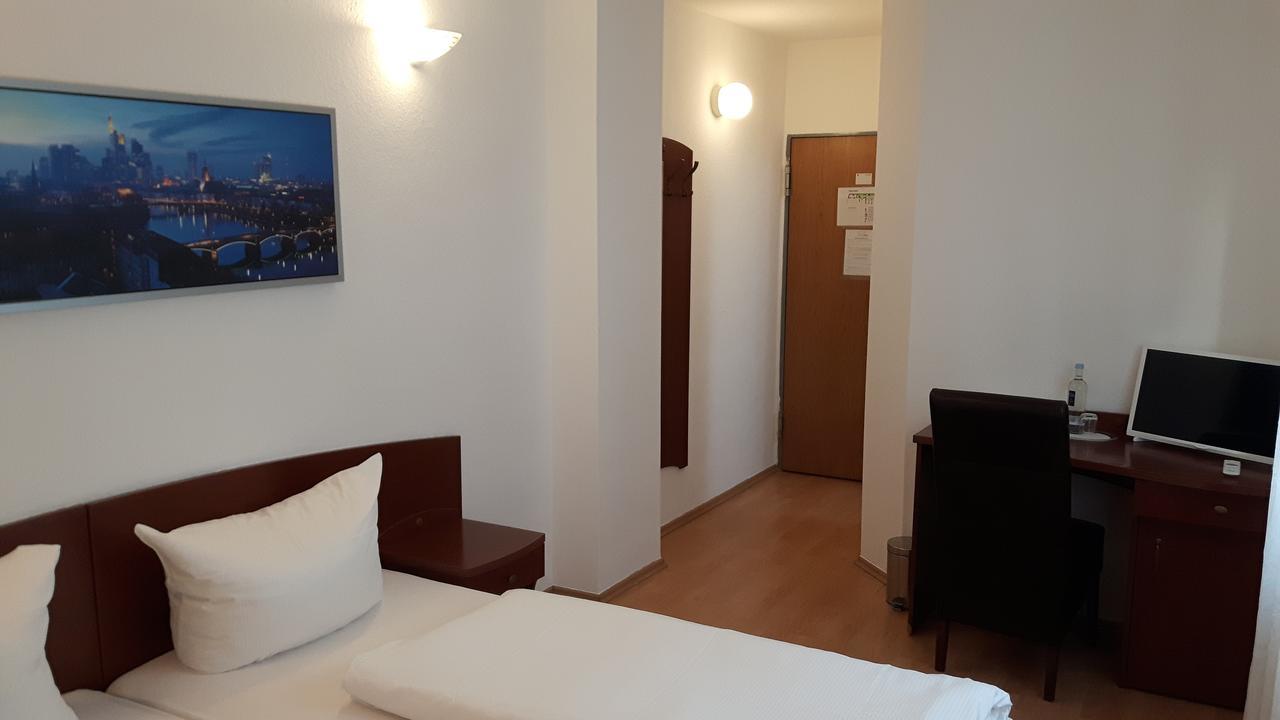 Hotel Aurelia Frankfurt am Main Bagian luar foto