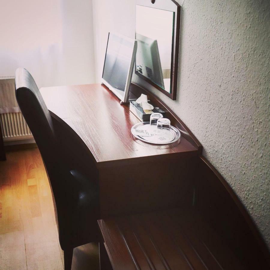 Hotel Aurelia Frankfurt am Main Bagian luar foto